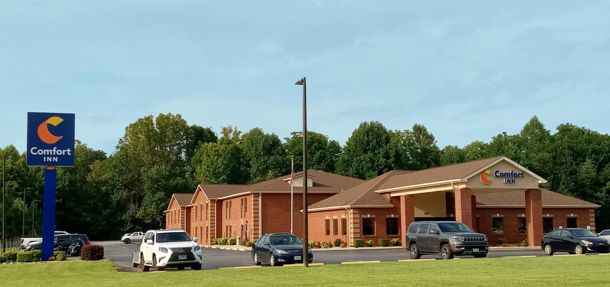 Comfort Inn Near Downtown & Blue Ridge Pkwy Marion Exterior foto