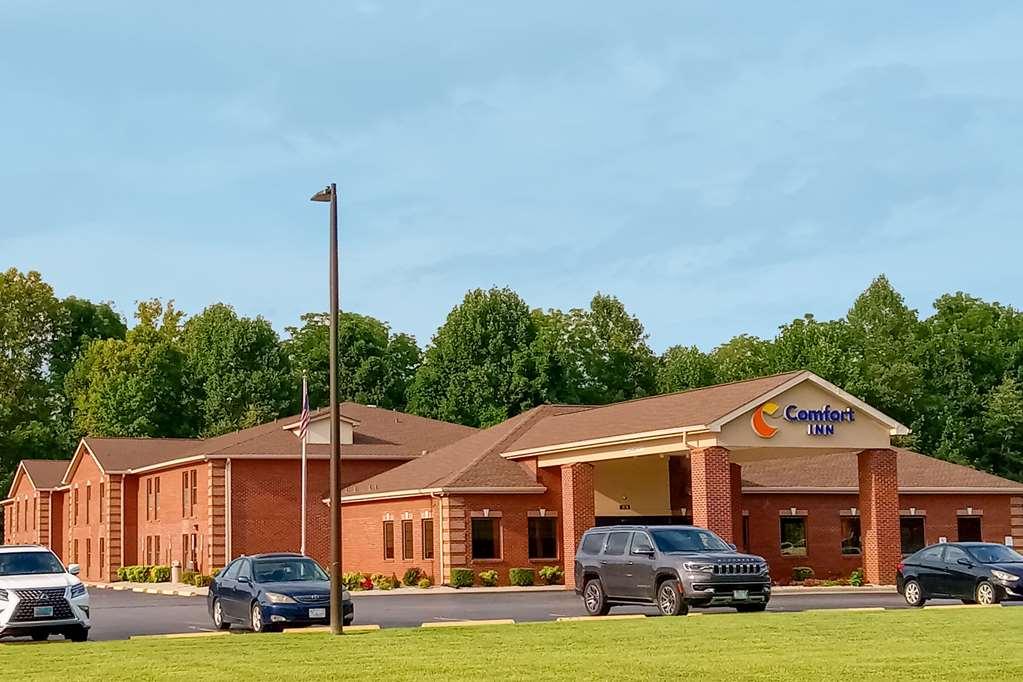 Comfort Inn Near Downtown & Blue Ridge Pkwy Marion Exterior foto